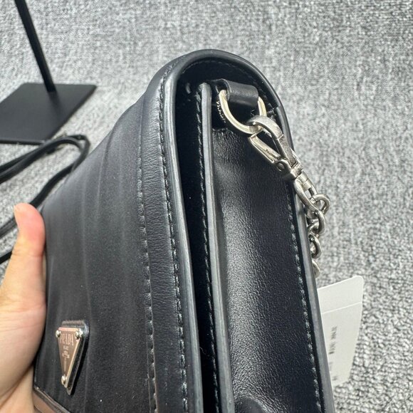 Prada Leather Shoulder Bag 599-081825 - Picture 7 of 13